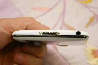 乳白色優(yōu)雅大屏 韓公司公布MP3新機(jī)